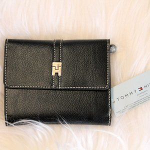 Tommy Hilfiger NWT New Black French Trifold Wallet